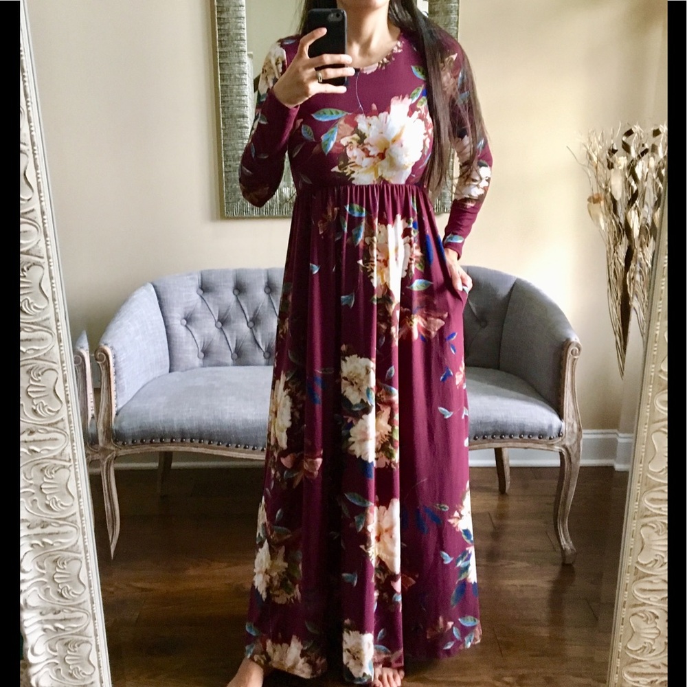 ✨Last✨Gorgeous Maxi Dress - Picture 3 of 3